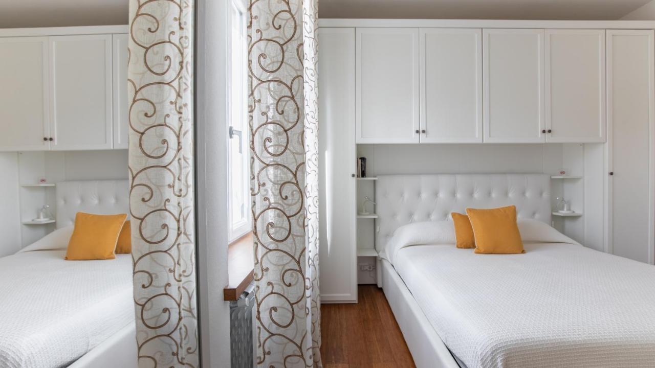 Elena House White Apartment Виареджо Экстерьер фото